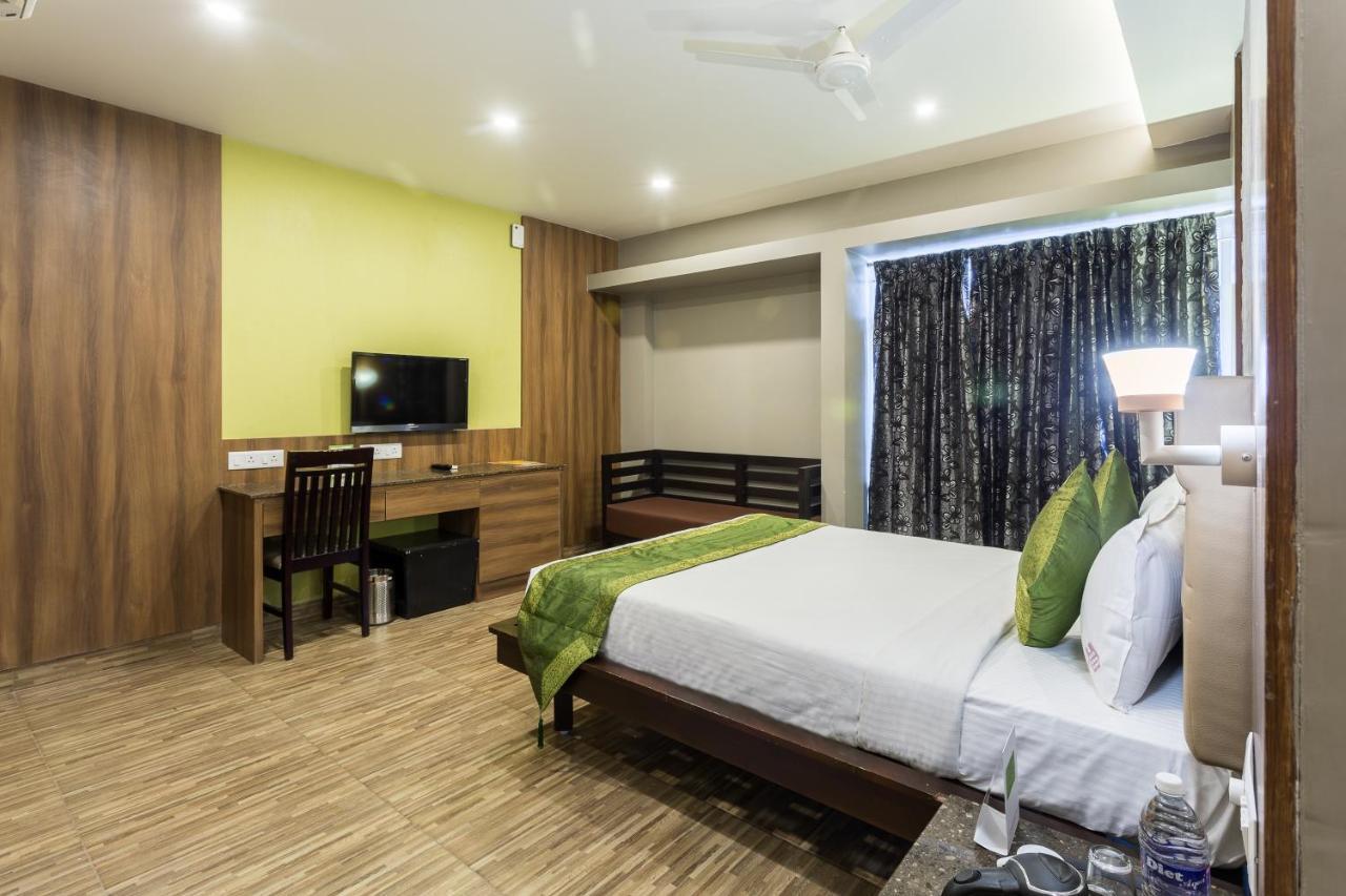 Treebo Trend Berrys Boutique Madurai Hotel Exterior photo